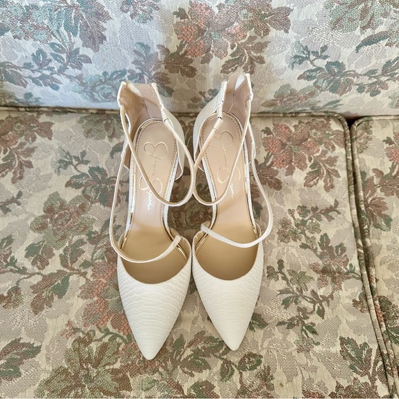 New Jessica Simpson Peliea Pumps White Size 8.5 - Picture 3 of 8
